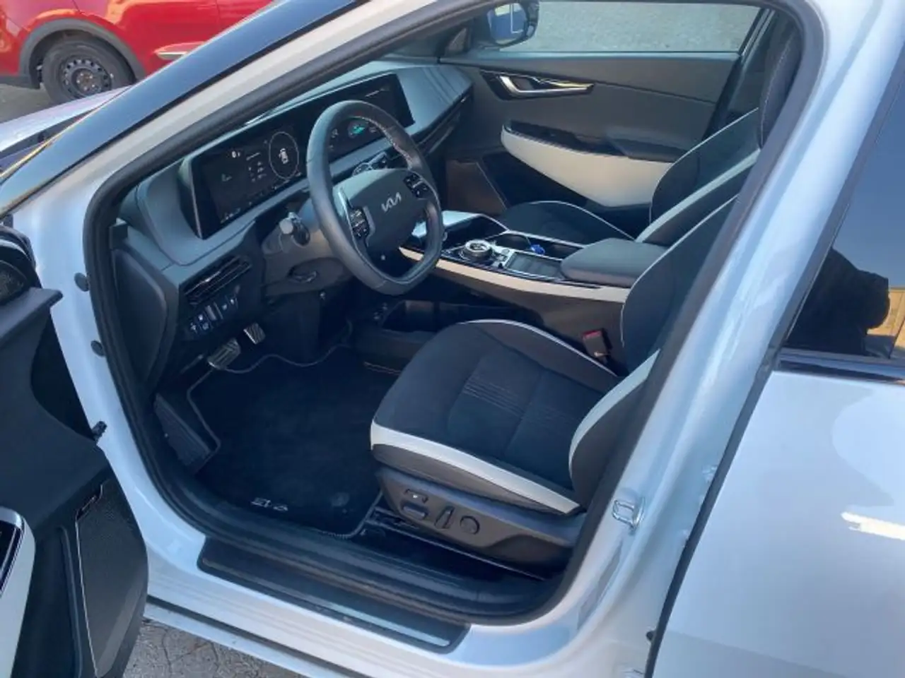 Kia EV6 77,4-kWh AWD GT-line — Vehicle gallery 10