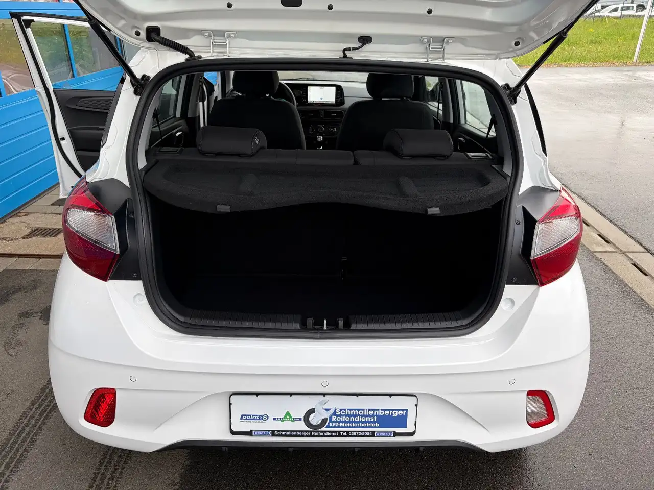 Hyundai i10 Select Navi Kamera AppleCar Android Klima — Galería del vehículo 21