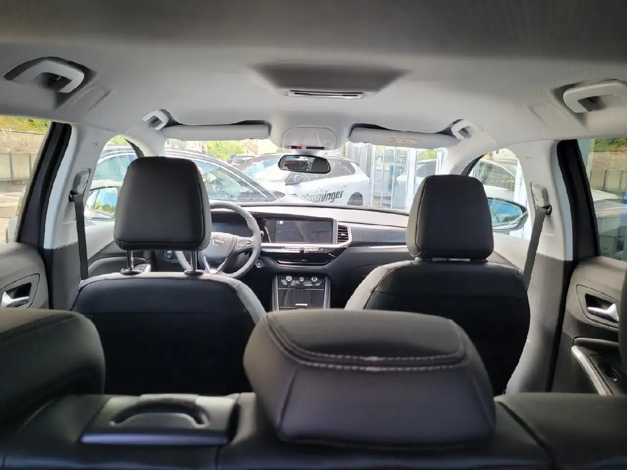Opel Grandland X GS Line — معرض صور السيارة 8