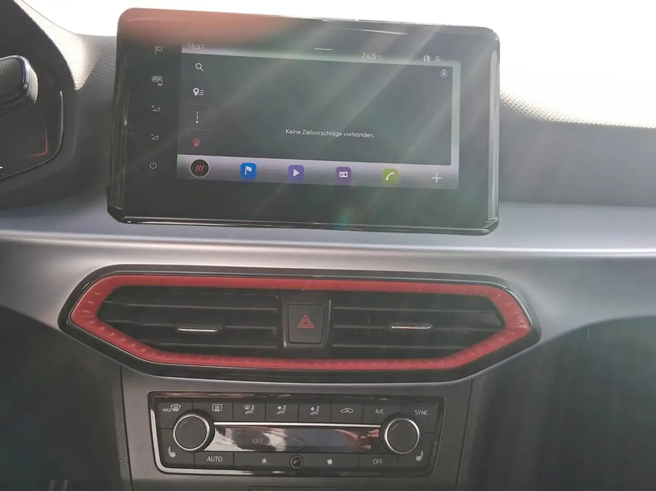 SEAT Arona 1.5 TSI DSG FR VIRTUAL*VOLL-LED*NAV*SHZ*PARKLEN... — Galerie du véhicule 19