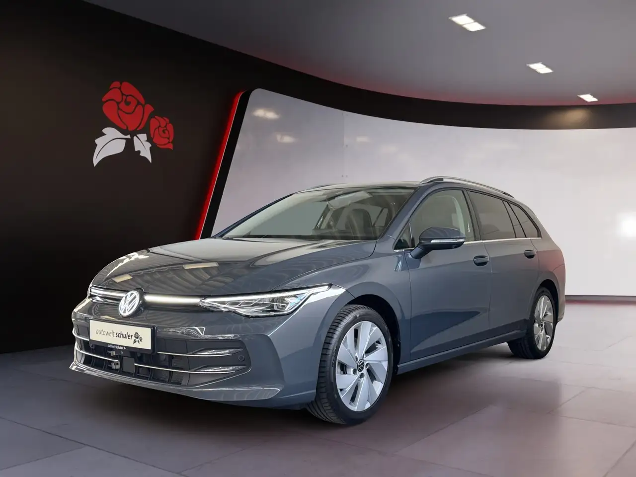 Volkswagen Golf Variant 1.5 eTSI DSG Style AHK Pano LED Kamera — معرض صور السيارة 2