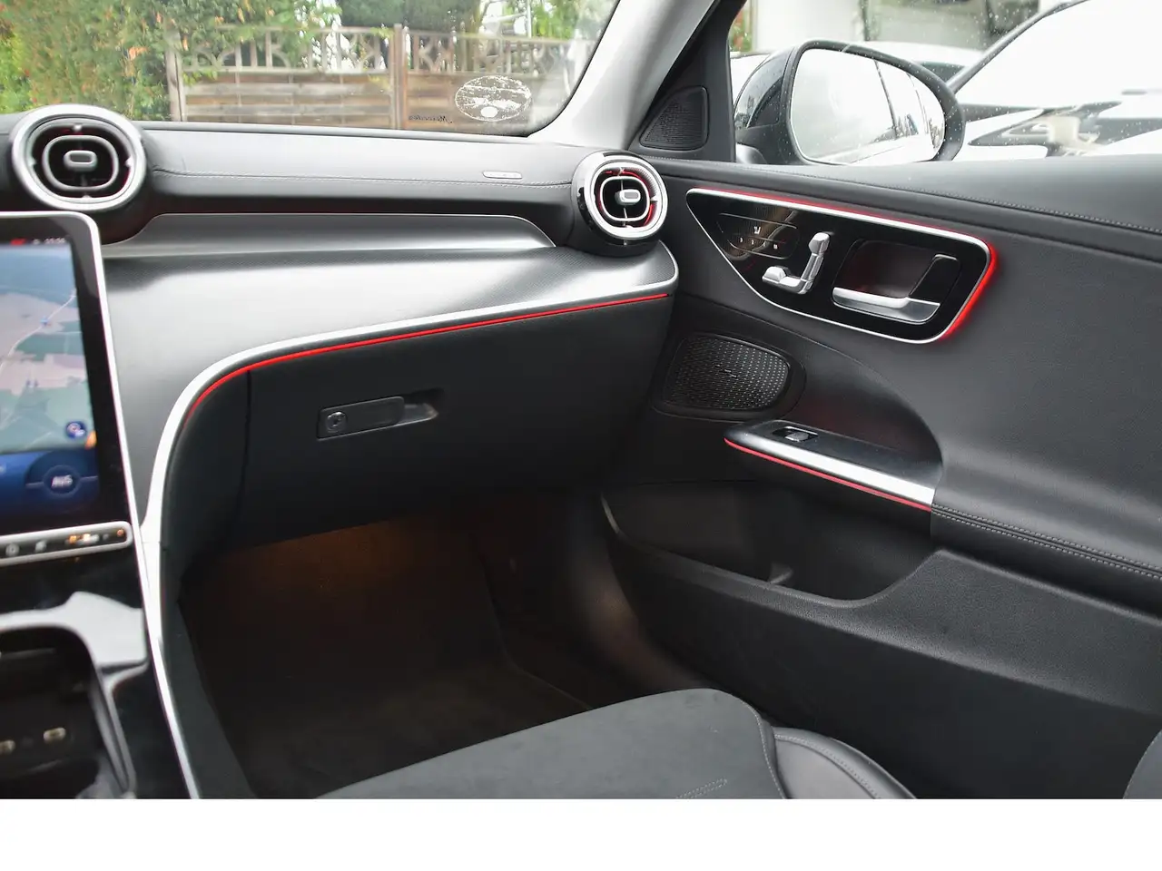 Mercedes-Benz C 180 AMG Line Advanced Plus (SHD Night Memo Spur — Vehicle gallery 22
