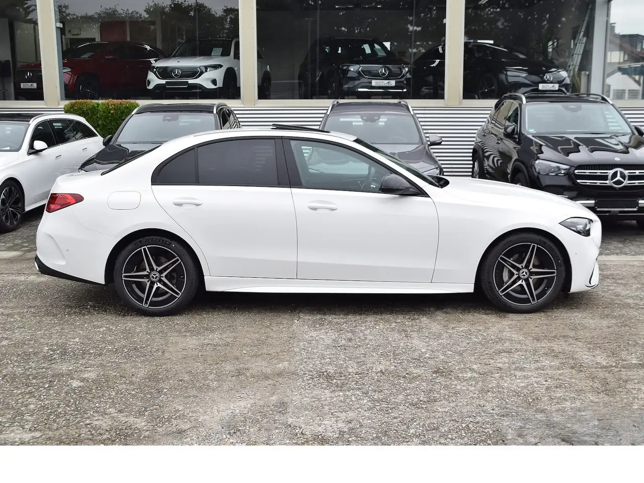 Mercedes-Benz C 180 AMG Line Advanced Plus (SHD Night Memo Spur — Vehicle gallery 26