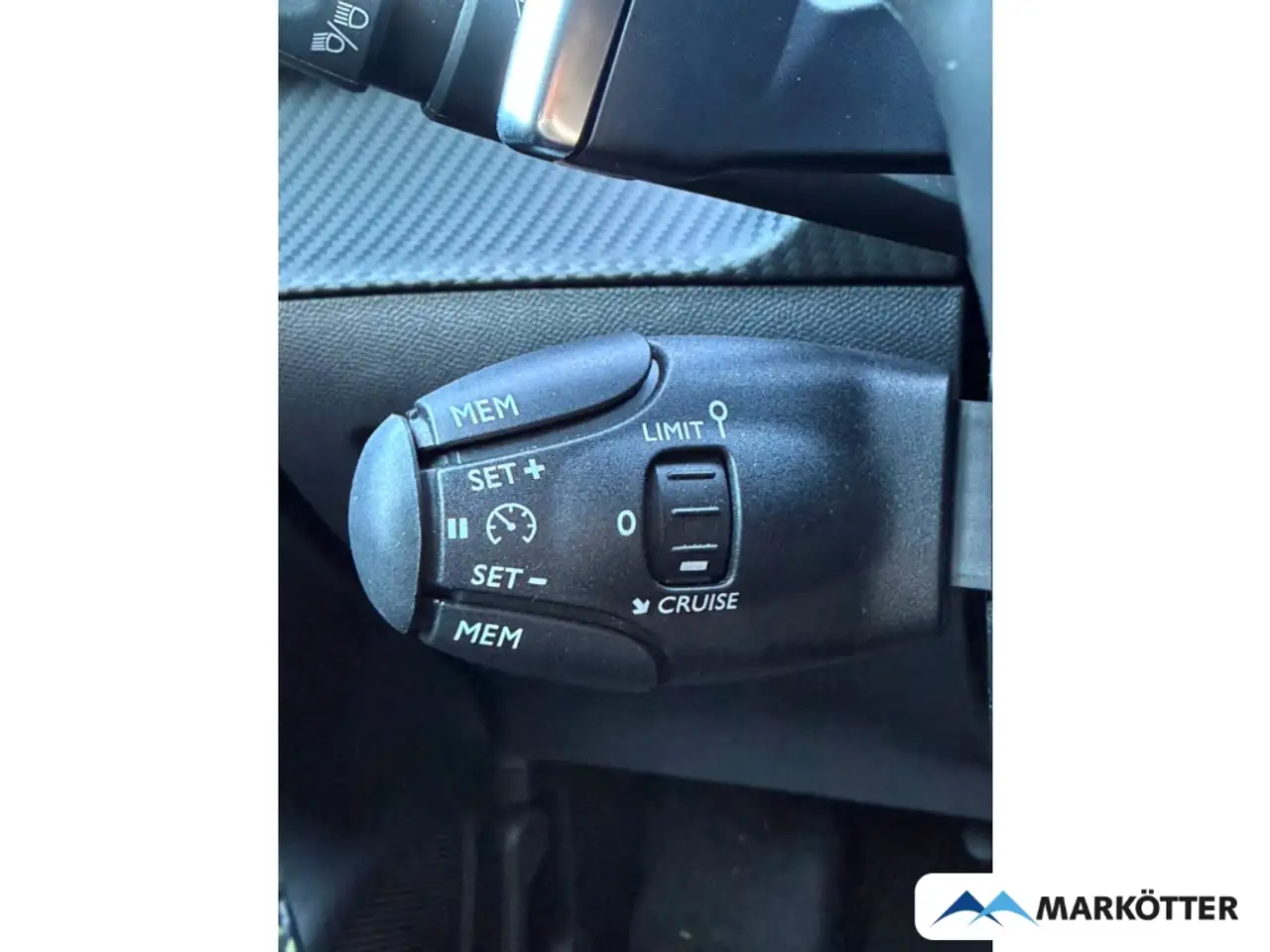Peugeot 208 GT Hybrid CAM/DAB/LED/MASSAGE/NAVI/SHZ/TEMP — Vehicle gallery 17