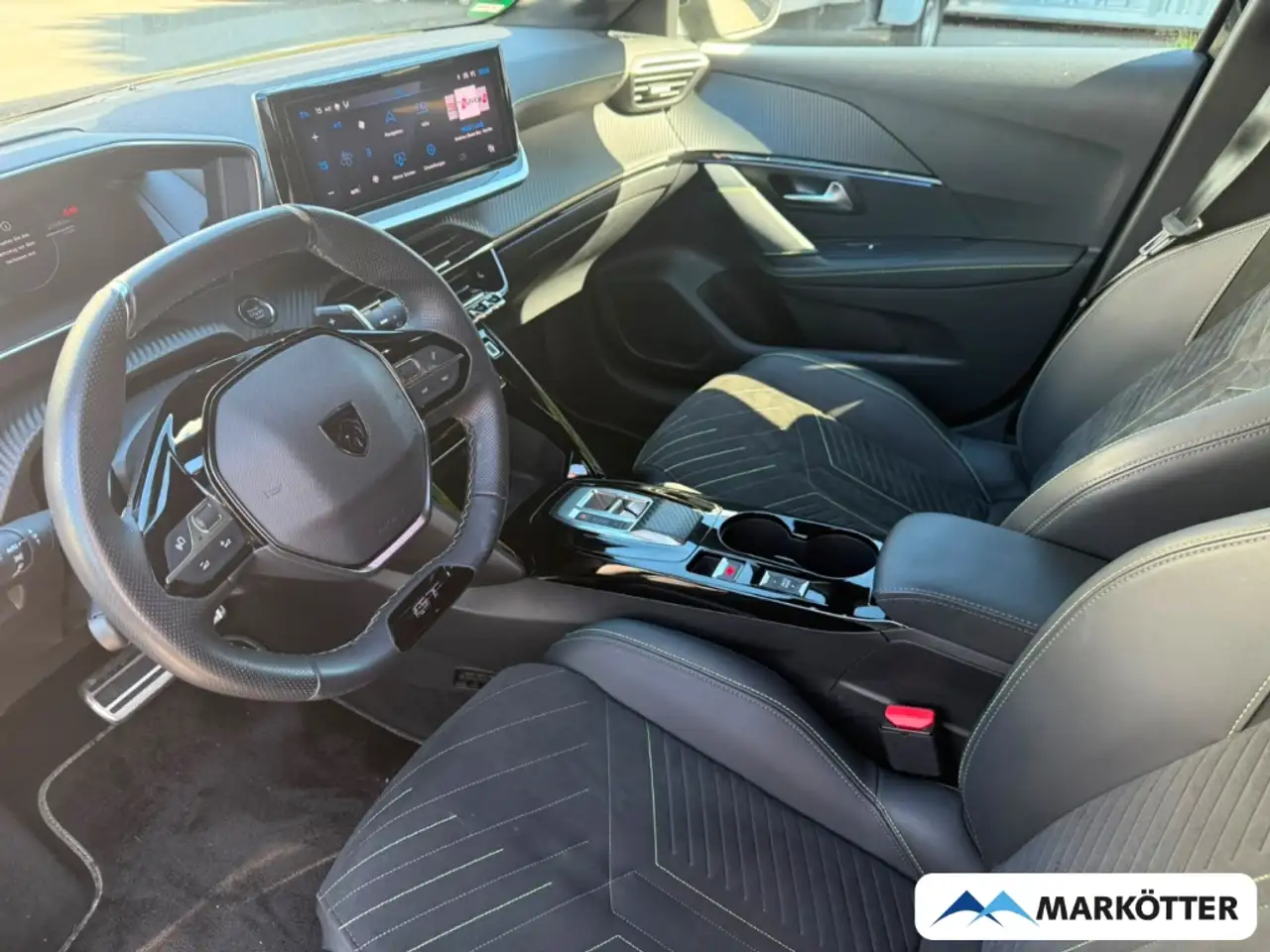 Peugeot 208 GT Hybrid CAM/DAB/LED/MASSAGE/NAVI/SHZ/TEMP — Vehicle gallery 8