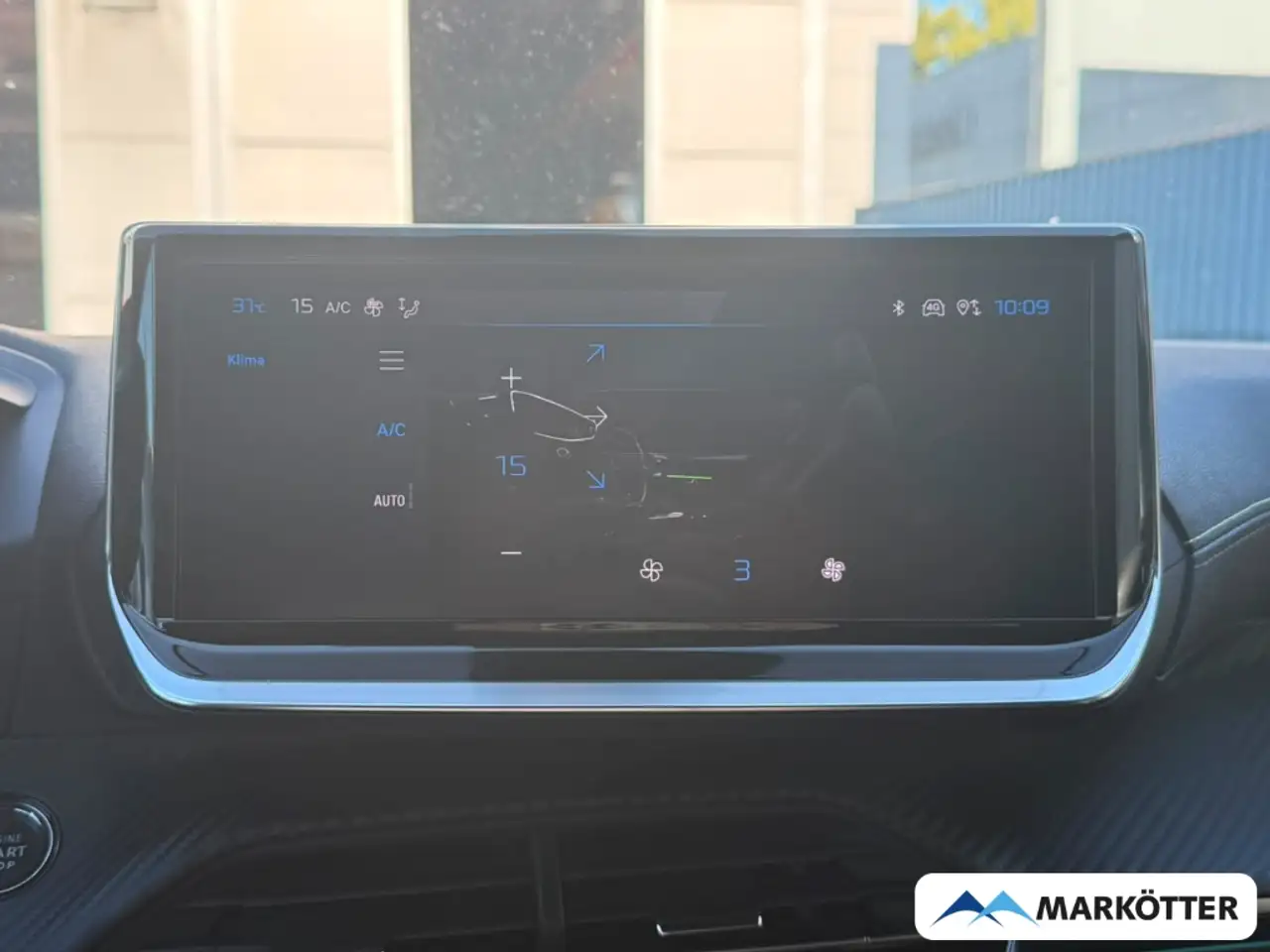 Peugeot 208 GT Hybrid CAM/DAB/LED/MASSAGE/NAVI/SHZ/TEMP — Vehicle gallery 23