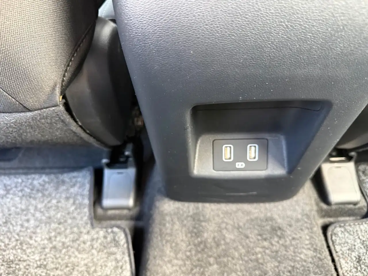 Hyundai TUCSON Basis Plug-In Hybrid 4WD/ALLRAD/AUTOMATIK — Galería del vehículo 27