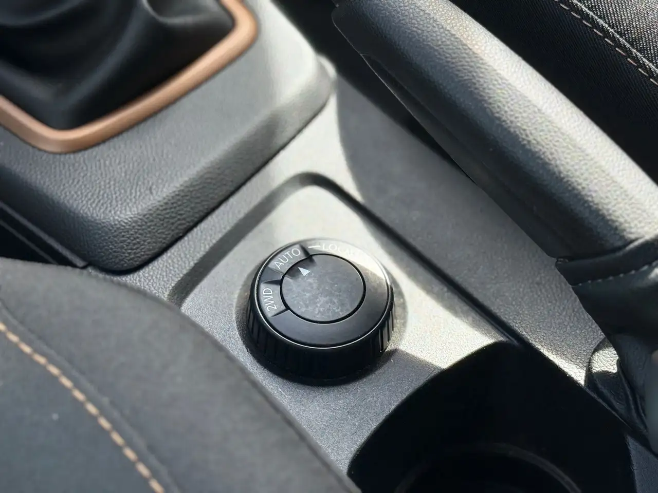 Dacia Duster II Extreme 4WD AHK SHZ 360CAM NAV KLIMA — معرض صور السيارة 8
