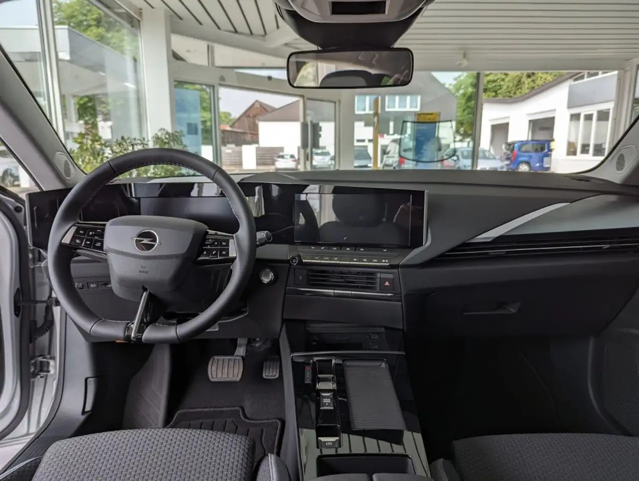 Opel Astra Sports Tourer Electric (L) — Galería del vehículo 6