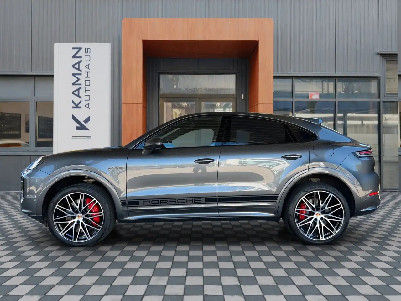 Porsche Cayenne S E-Hyb Coupe Sport Design 22"Alu Massag — معرض صور السيارة 22