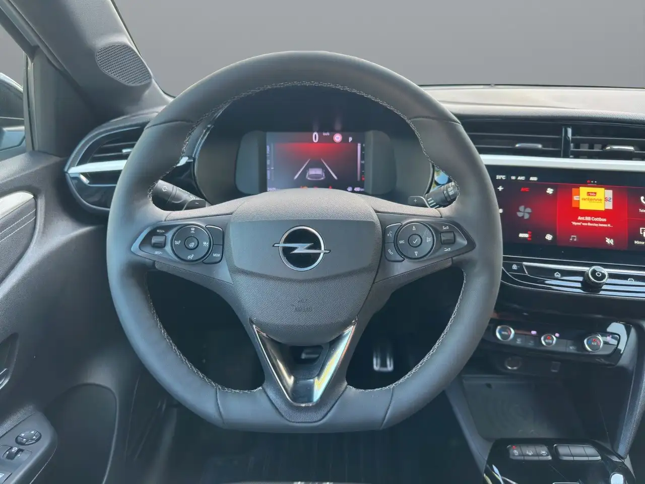 Opel Corsa F Premium "GS" 100 PS 48V Hybrid Automatik — Galería del vehículo 13