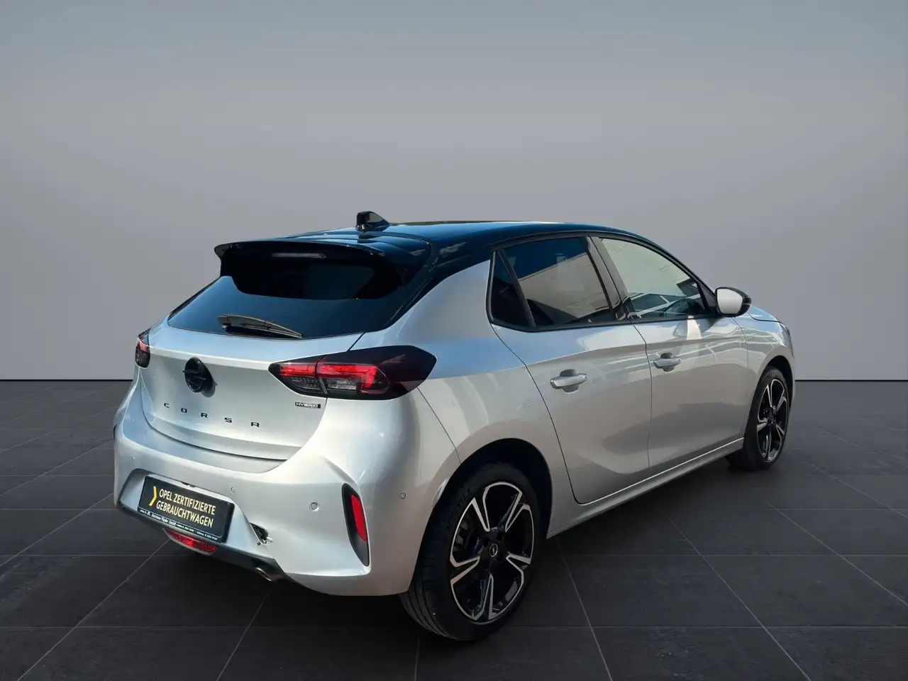 Opel Corsa F Premium "GS" 100 PS 48V Hybrid Automatik — Galería del vehículo 4