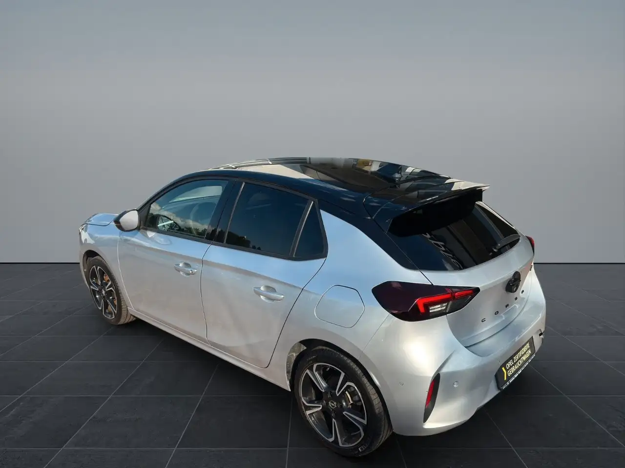 Opel Corsa F Premium "GS" 100 PS 48V Hybrid Automatik — Galería del vehículo 32