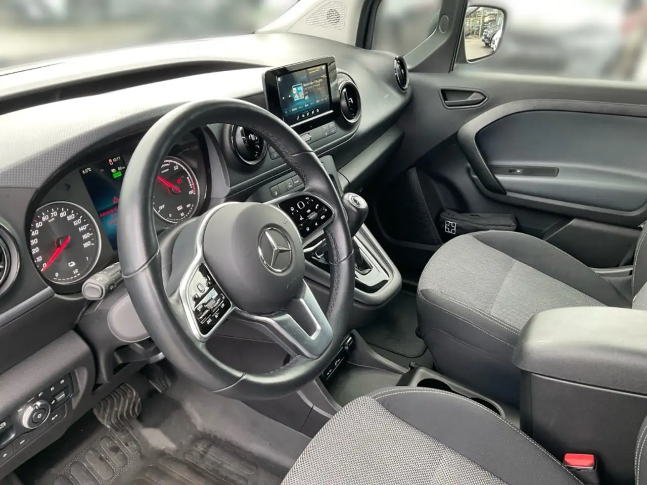 Mercedes-Benz Citan e KA Pro Standard Navi*MBUX*75KWDC/22KWAC* — Galerie du véhicule 14