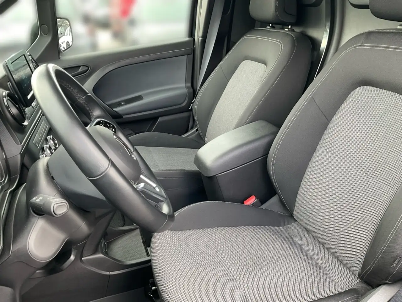 Mercedes-Benz Citan e KA Pro Standard Navi*MBUX*75KWDC/22KWAC* — Galerie du véhicule 13