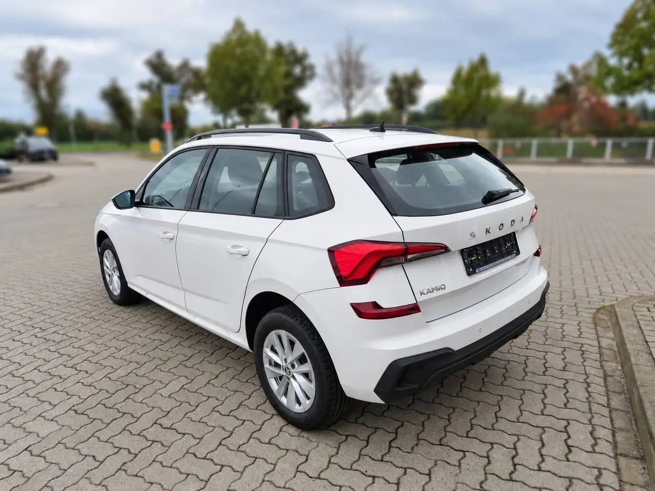Skoda Kamiq Essence incl. Winterkompletträder — Galerie du véhicule 6