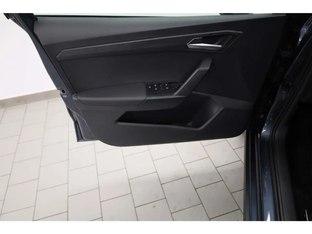 SEAT Arona 1.0 TSI Style Edition — Galería del vehículo 14