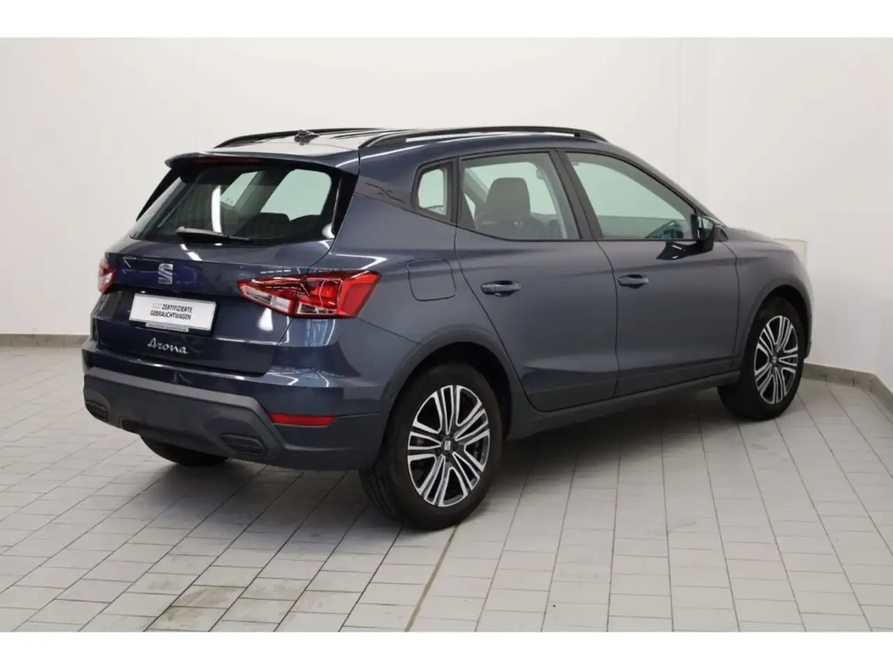 SEAT Arona 1.0 TSI Style Edition — Galería del vehículo 4