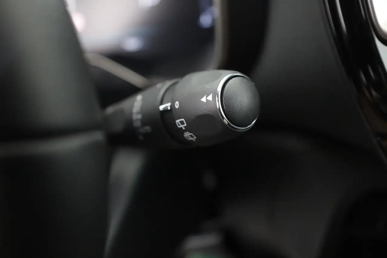 Citroen C5 Aircross 1.2M-Hybrid Plus LED Navi ACC Kamera — معرض صور السيارة 20