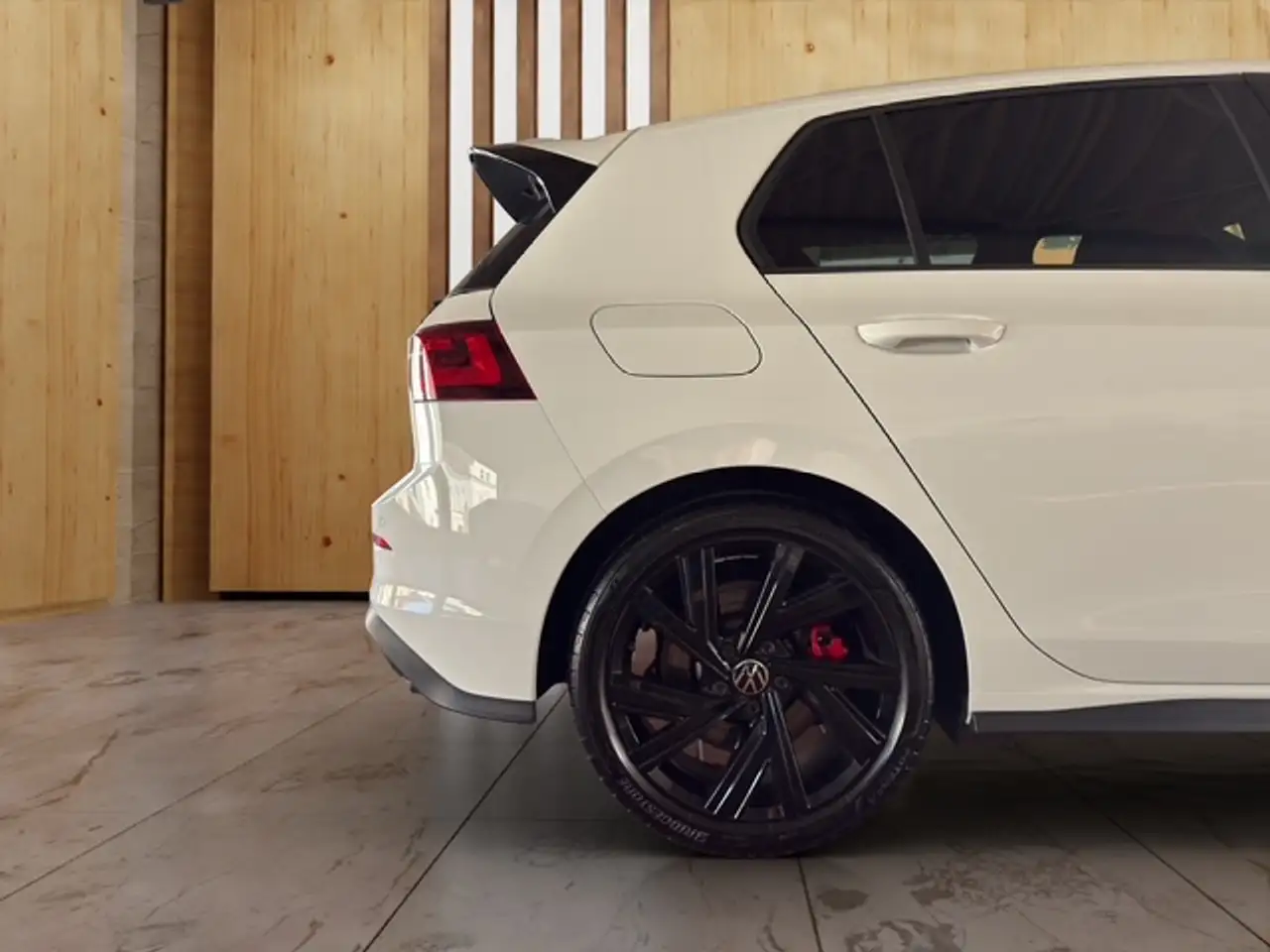 Volkswagen Golf GTI Clubsport VIII Black Style IQ.Light HeadUp Harman Kamera ACC — Vehicle gallery 24