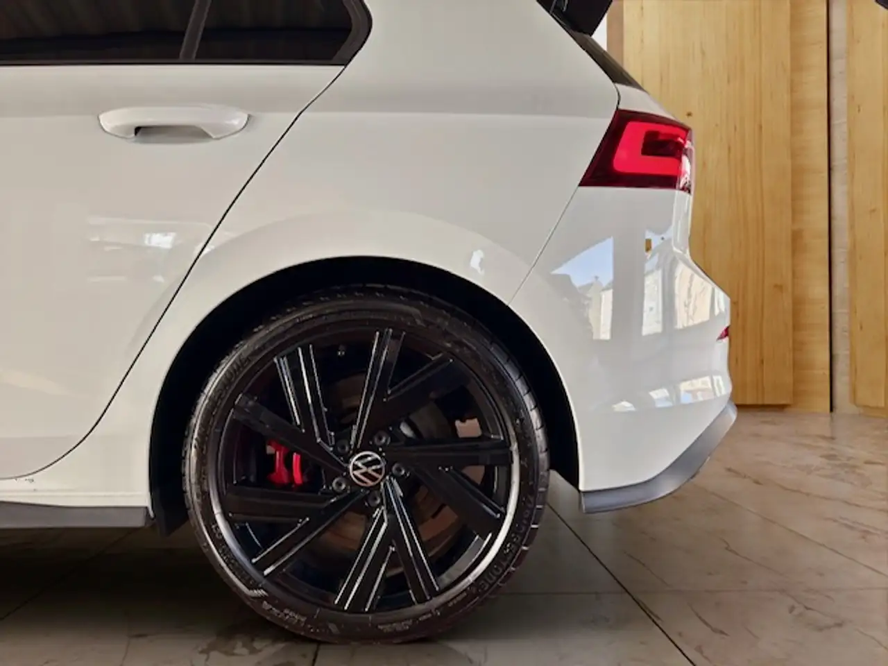 Volkswagen Golf GTI Clubsport VIII Black Style IQ.Light HeadUp Harman Kamera ACC — Vehicle gallery 23