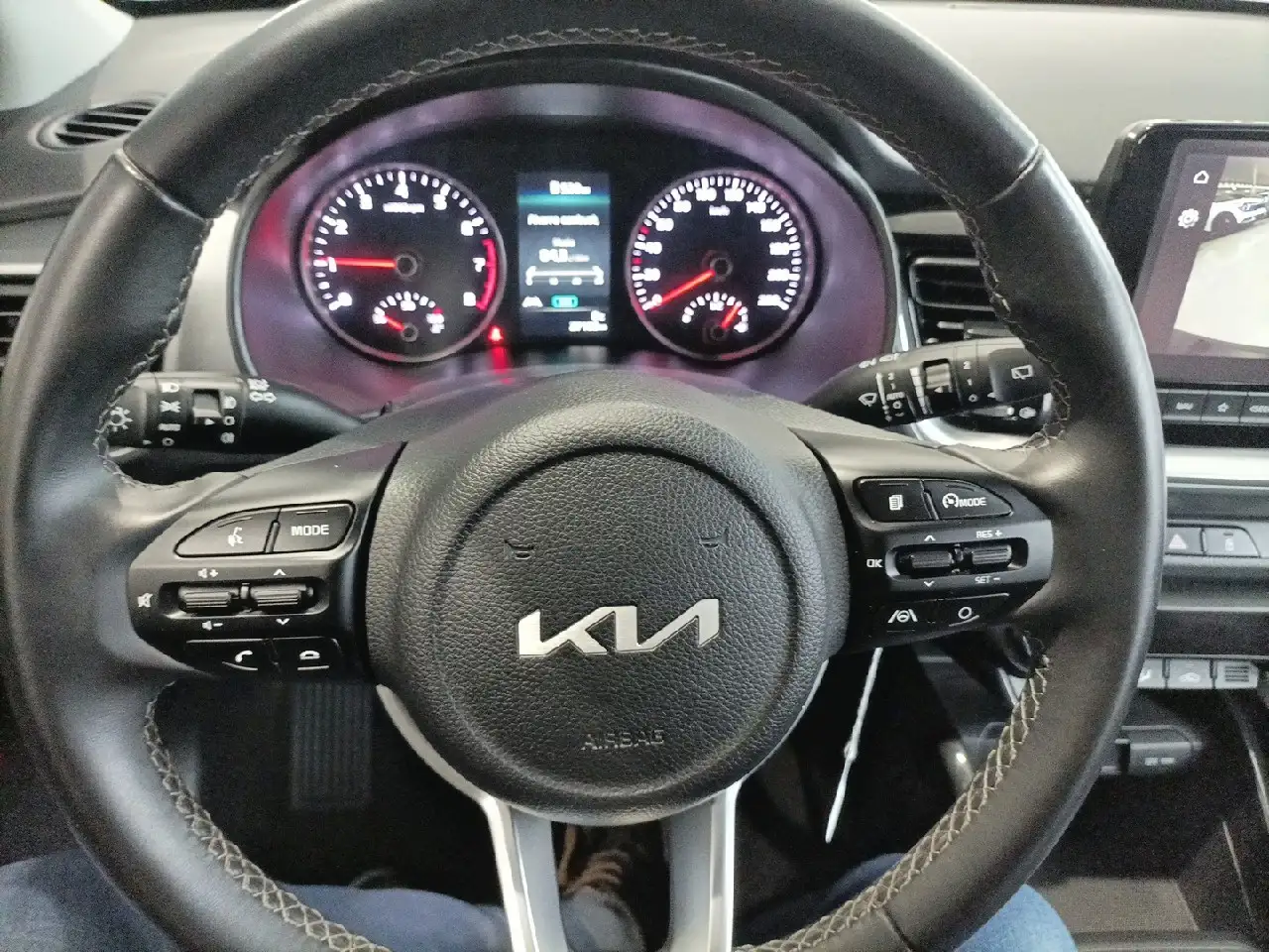 Kia Stonic 1.0 T-GDi MHEV Drive 100 — Vehicle gallery 14