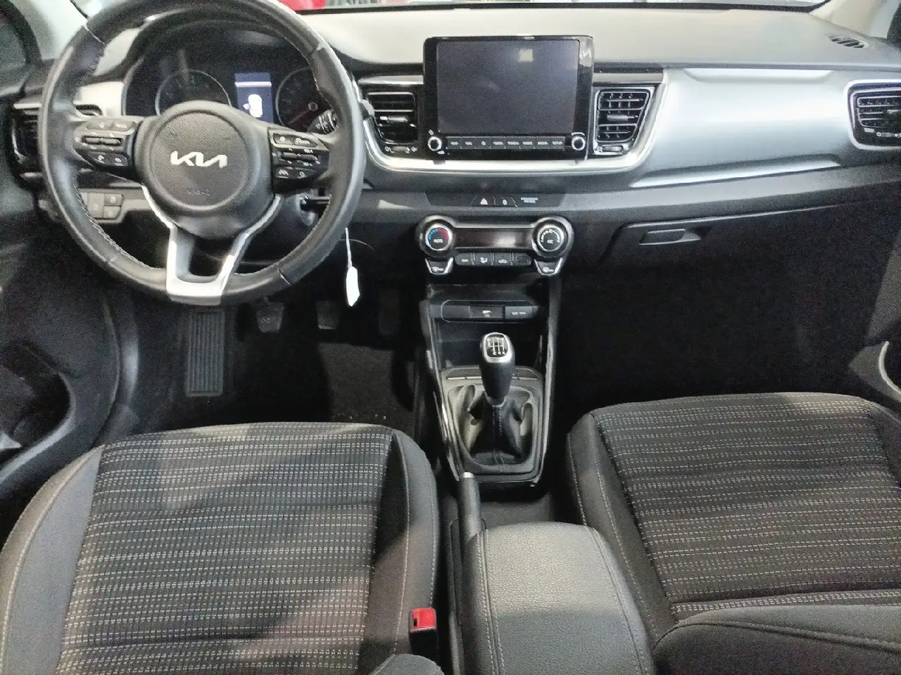 Kia Stonic 1.0 T-GDi MHEV Drive 100 — Vehicle gallery 9