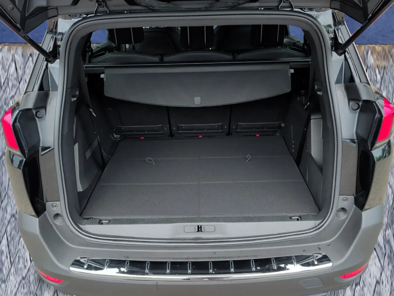Peugeot 5008 Allure Pack 136 Hybrid Aut+ACC+Sitzhzg+AHK Klima — Galerie du véhicule 5