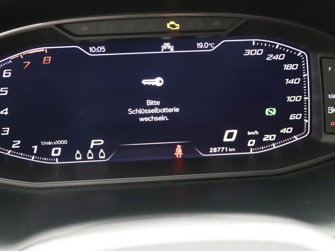 CUPRA Ateca 1.5TSI DSG/ CarPlay, Navi, ParkAssist, LED — Vehicle gallery 15
