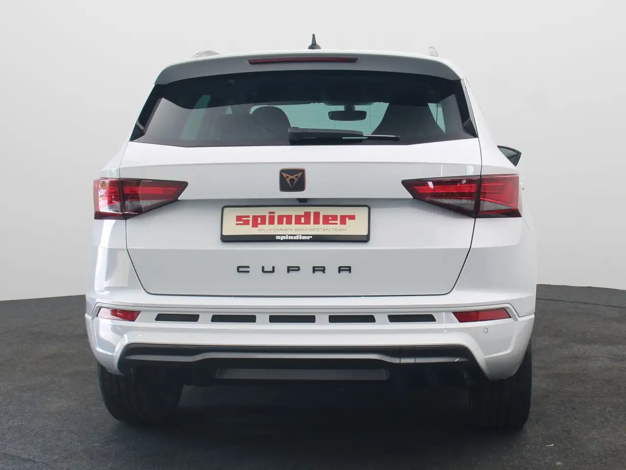 CUPRA Ateca 1.5TSI DSG/ CarPlay, Navi, ParkAssist, LED — Vehicle gallery 8