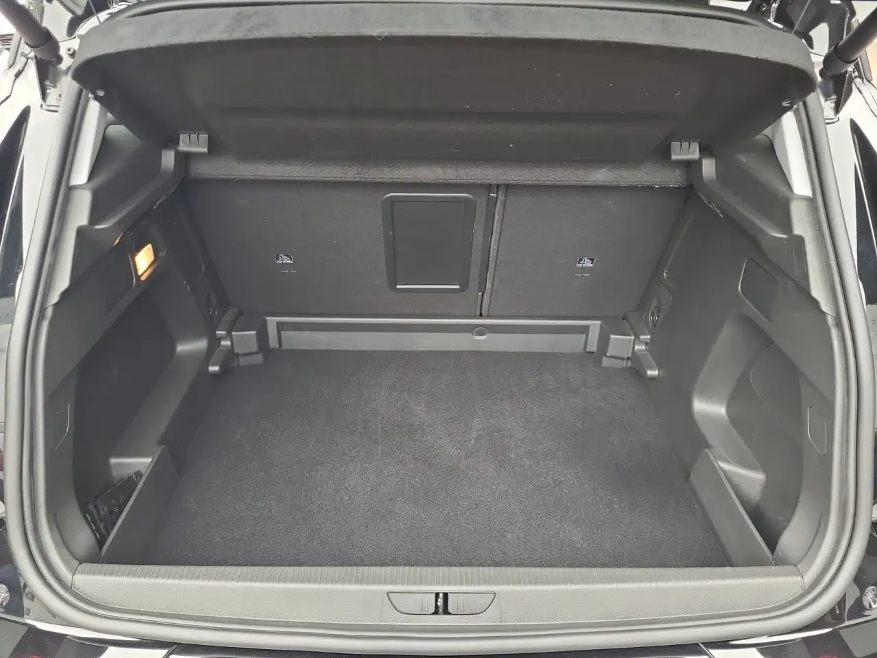 Opel Grandland Ultimate Automatik*AHK*Navi*Parksens — Vehicle gallery 13