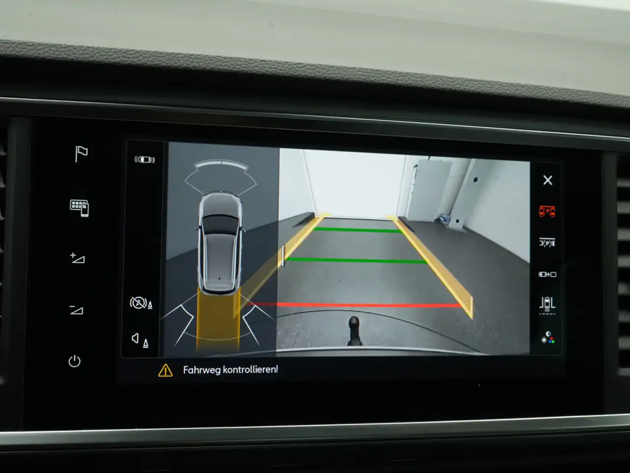 SEAT Ateca Style Edition DSG KAM SHZ CARPLAY LED PDC — معرض صور السيارة 13
