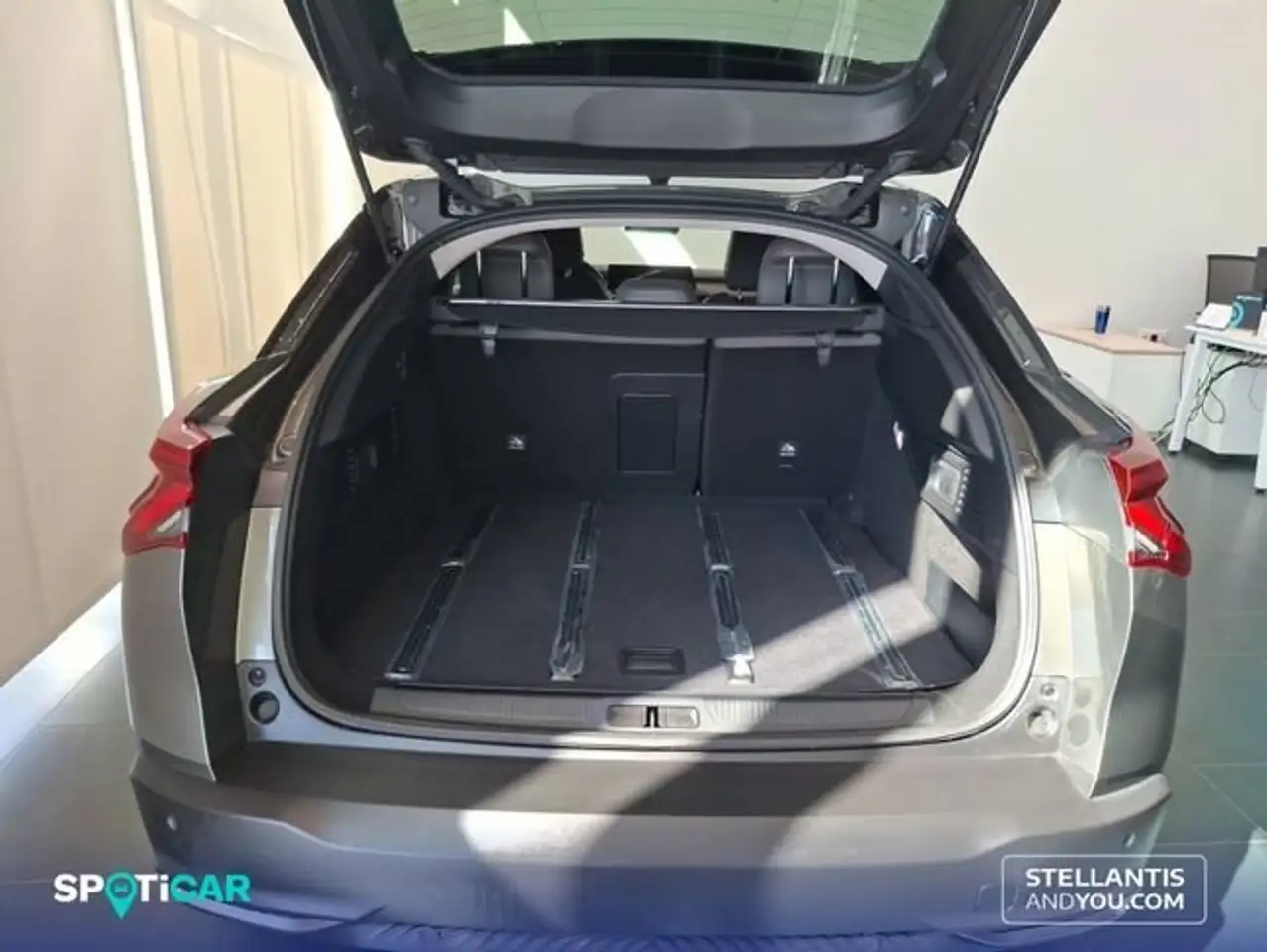 Citroen C5 X Hybrid Shine EAT8 225 — معرض صور السيارة 6