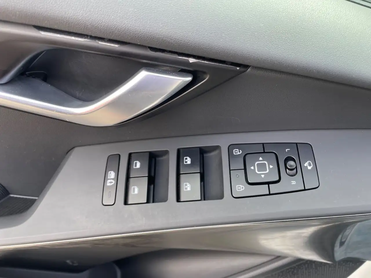 Kia Niro II Hybrid 1,6 Automatik /Navi/Klima/Kamera — معرض صور السيارة 20