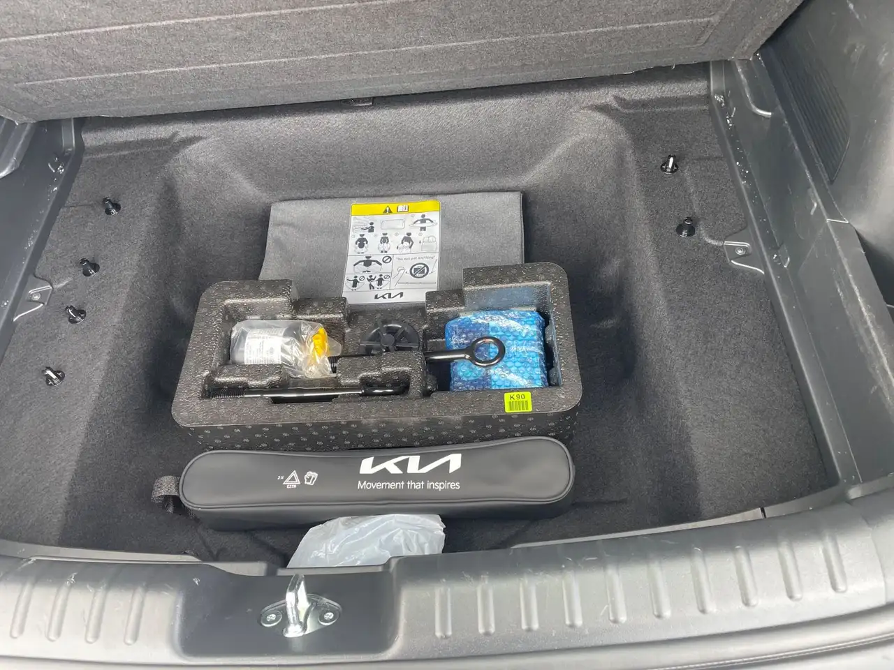 Kia Niro II Hybrid 1,6 Automatik /Navi/Klima/Kamera — معرض صور السيارة 37