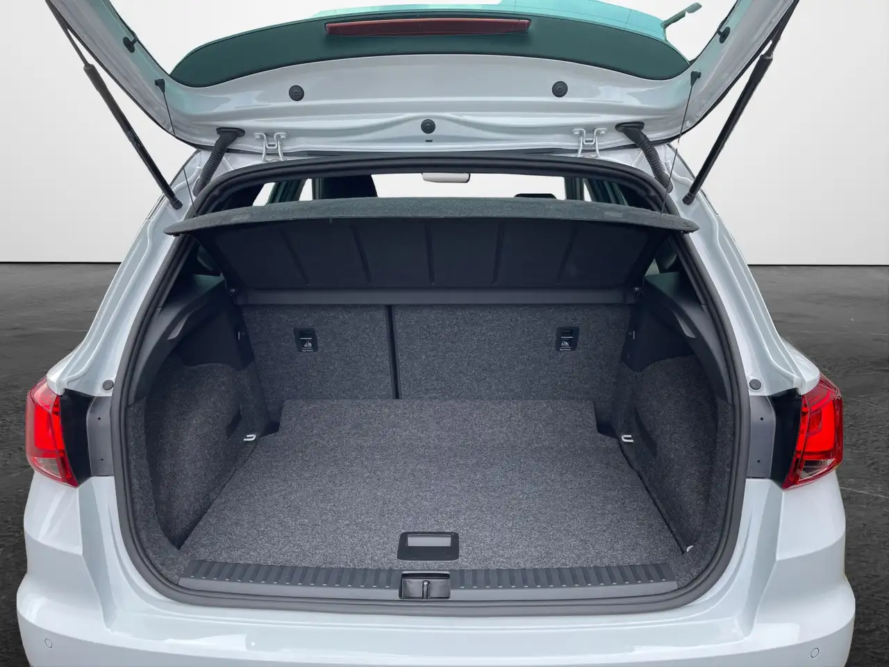 SEAT Arona FR 1.0 TSI 6-Gang — Galería del vehículo 13