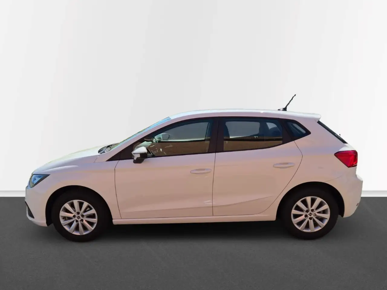 SEAT Ibiza Style Edition 1.0 TSI FullLink PDC Allwetter — Galería del vehículo 8