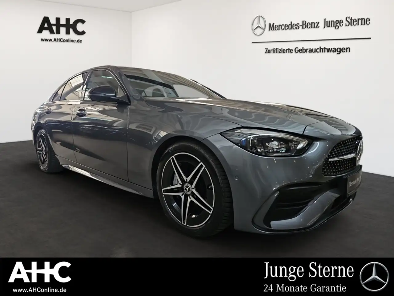 Mercedes-Benz C 300 4M AMG Night AHK Pano LED 360 Memory Sport — معرض صور السيارة 2