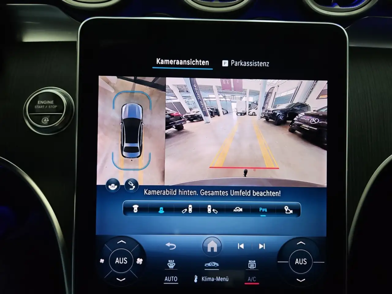 Mercedes-Benz C 300 4M AMG Night AHK Pano LED 360 Memory Sport — معرض صور السيارة 20