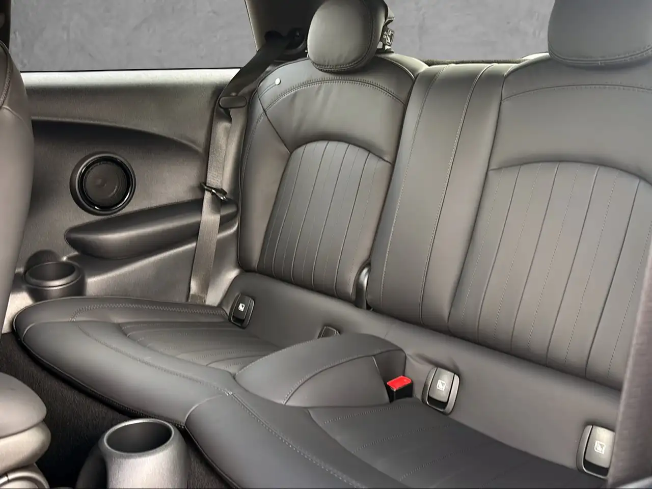 MINI Cooper Aut. — معرض صور السيارة 10
