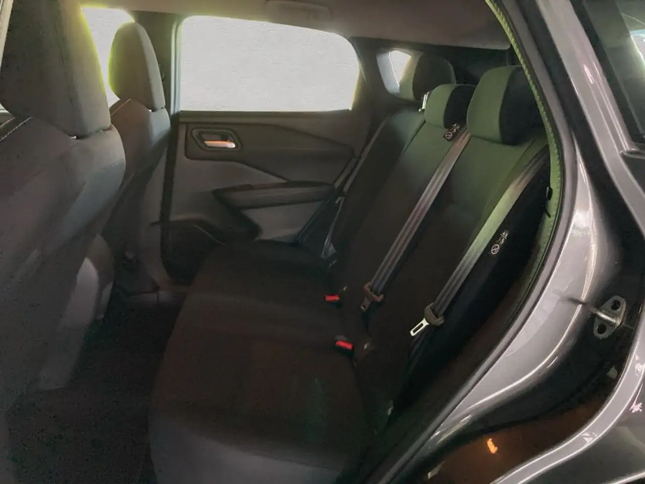 Nissan Qashqai 1.3 DIG-T MHEV Visia — معرض صور السيارة 17