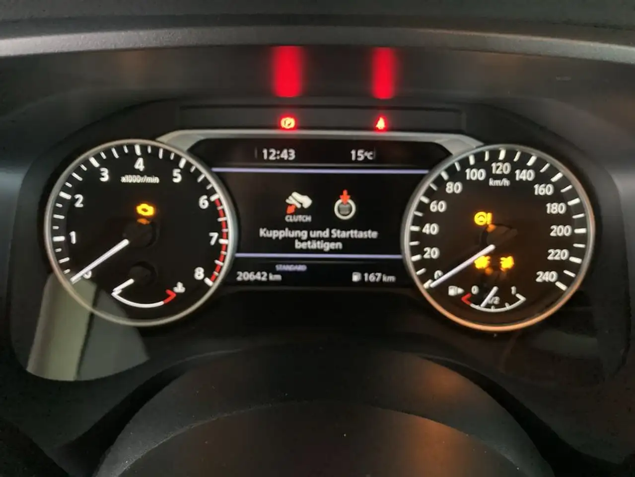 Nissan Qashqai 1.3 DIG-T MHEV Visia — معرض صور السيارة 12
