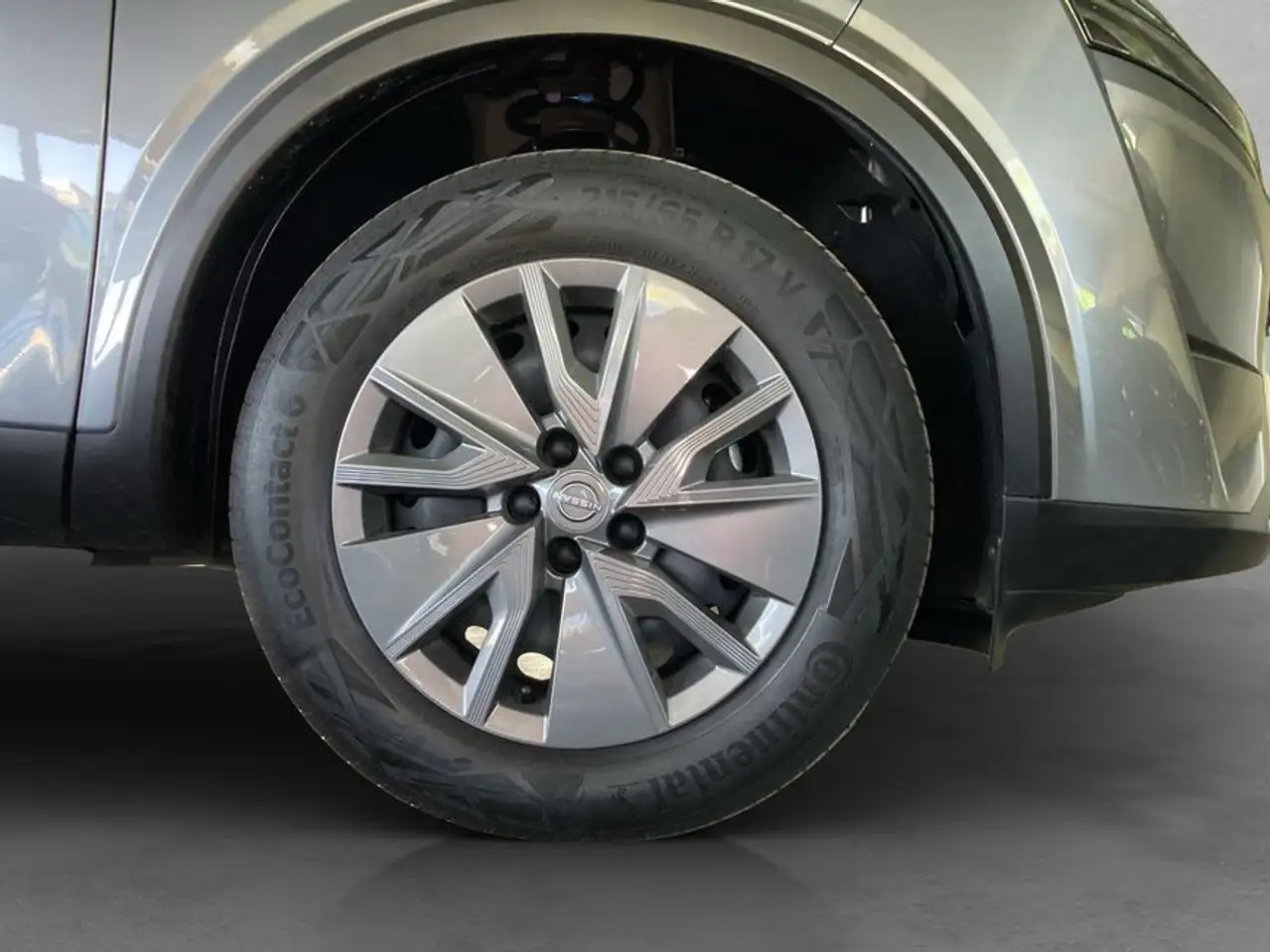 Nissan Qashqai 1.3 DIG-T MHEV Visia — معرض صور السيارة 23