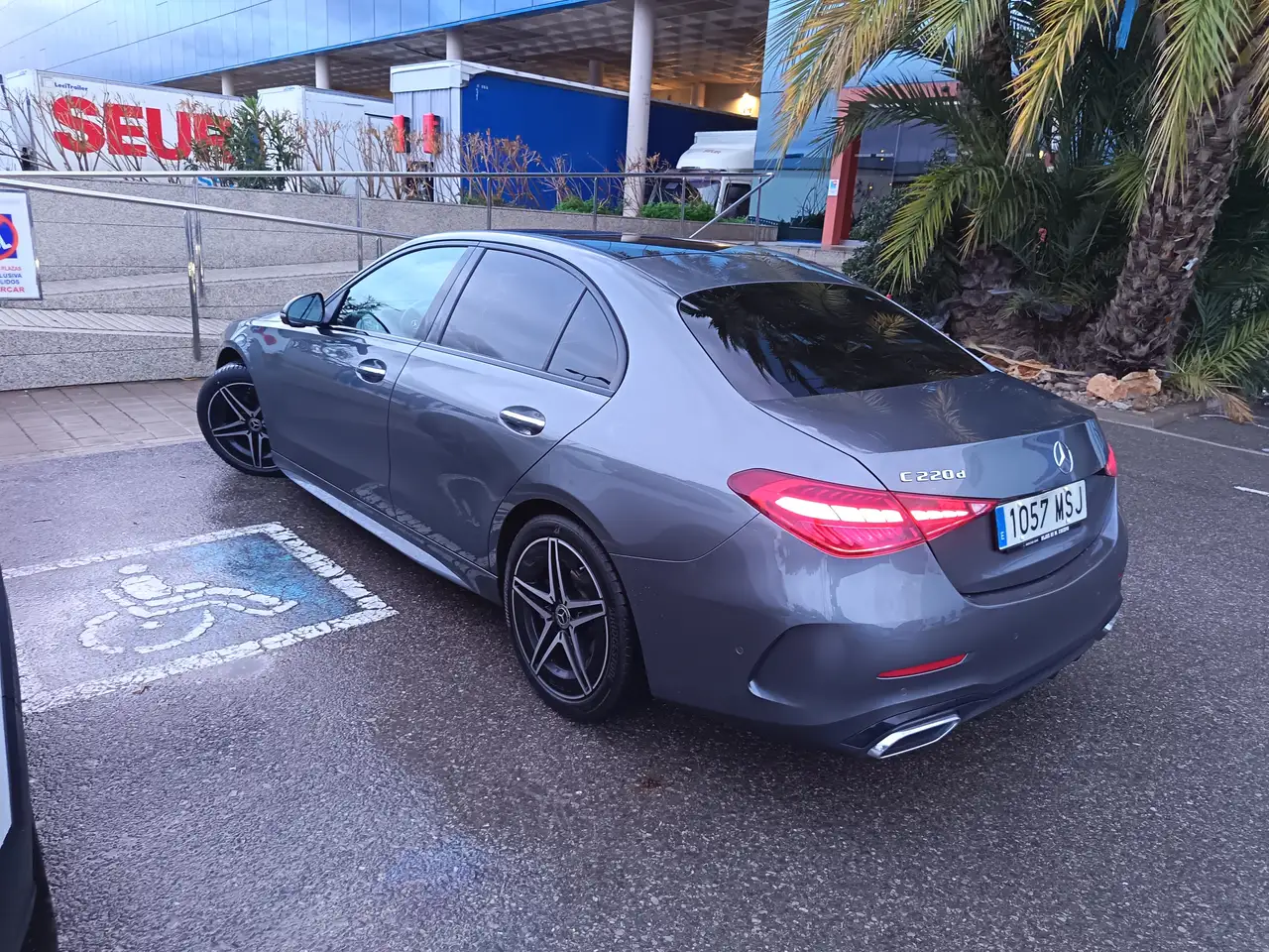 Mercedes-Benz C 220 C 220d 9G-Tronic — Vehicle gallery 7
