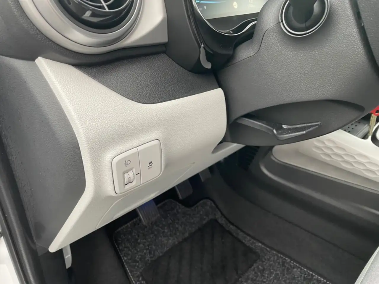 Hyundai i10 1.2 PRIME ALLWETTER+NAVI+KAMERA+KLIMA+SHZ — Galerie du véhicule 16
