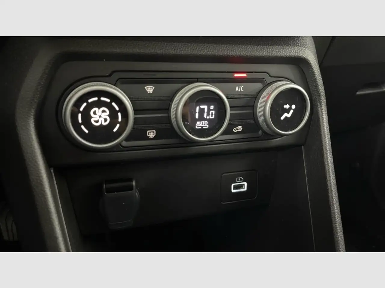 Dacia Jogger 1.0 TCe Expression 81kW 7pl. — Vehicle gallery 21
