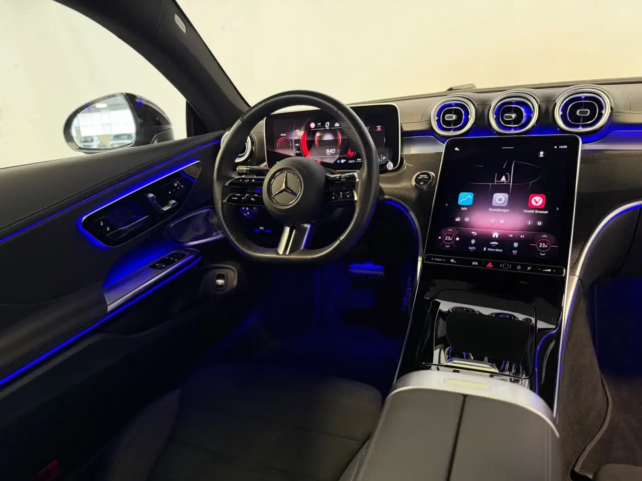 Mercedes-Benz CLE 300 CLE300 4Matic*AMG Premium*AssistPlus*Pano*360g* — Galería del vehículo 16