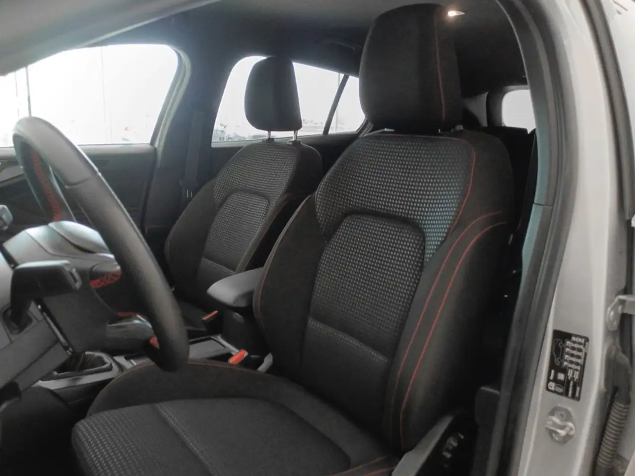Ford Focus Sportbreak 1.0 Ecoboost MHEV ST-Line 125 — Galerie du véhicule 22