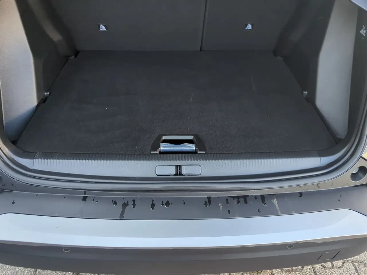 Peugeot 2008 1.2 PureTech 100 Allure LED PDC Kamera — Vehicle gallery 12