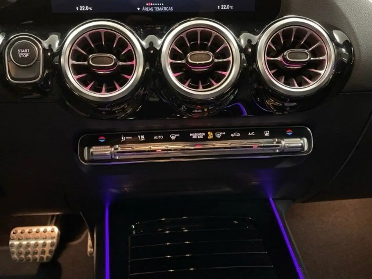 Mercedes-Benz EQA 300 4matic — معرض صور السيارة 16